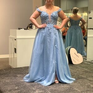 Chic Light Blue Off-Shoulder Prom Dress